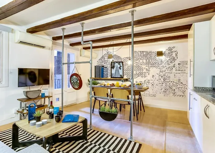 Apartment (55 m²), 2 Schlafzimmer und 1 eigene Badezimmer in Eixample